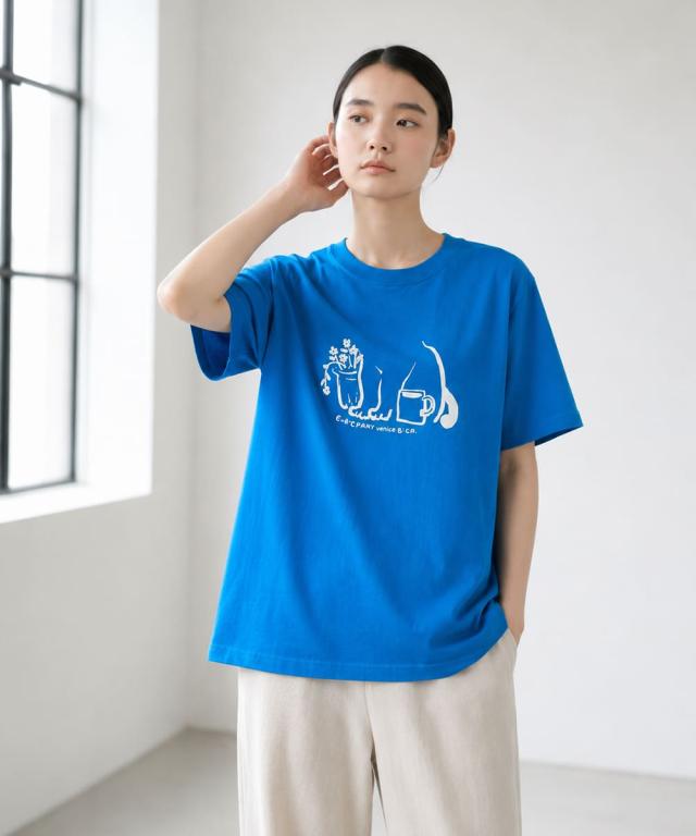 GOOD ONのメンズスタイリング例。チノパンと合わせたシンプルでデイリーユースな着こなし。