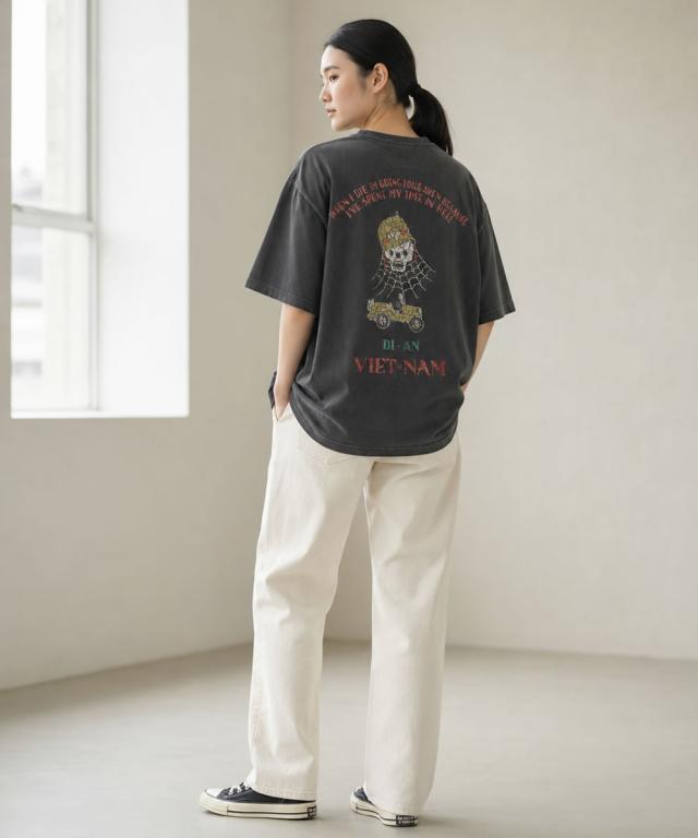 スカルプリントTシャツとデニムを合わせたアメカジ全身スタイリング