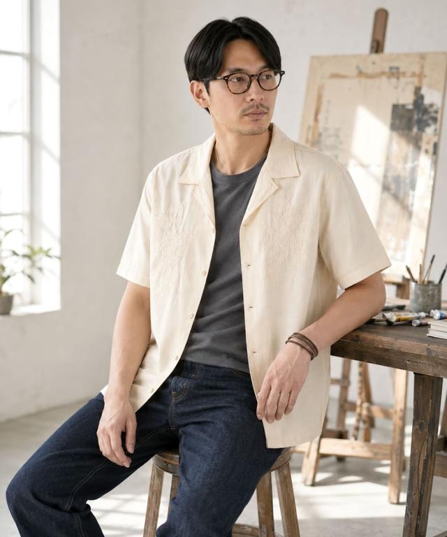 リーバイス サンセットキャンプシャツ(オフホワイト)のゆったりとした着用シルエットとサイズ感