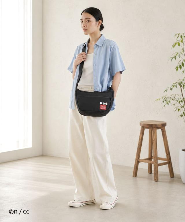 荷物の出し入れがしやすいダブルジッパー仕様のメイン収納