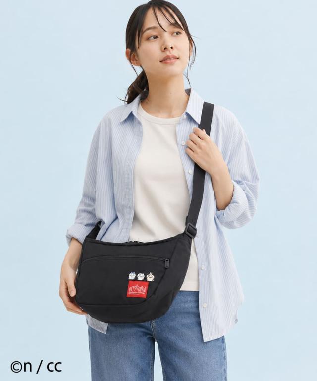 財布やスマートフォンを整理できる内側の仕切りポケット