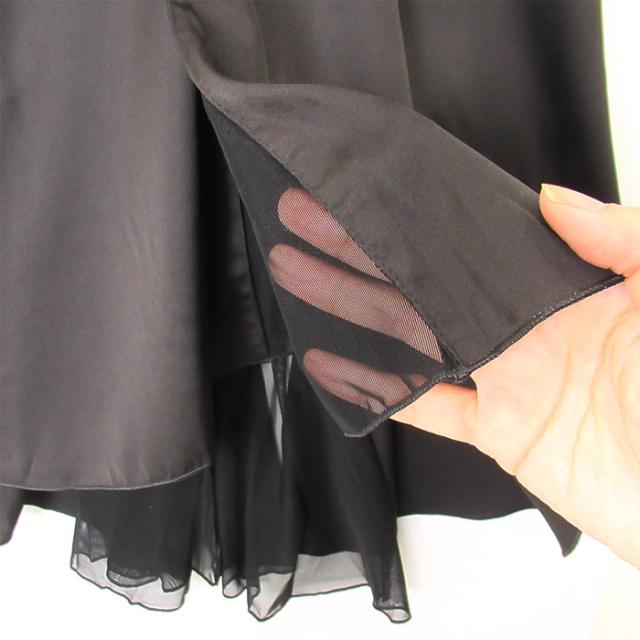 透け感と艶感がSEXYなAライン背中見せスリップ