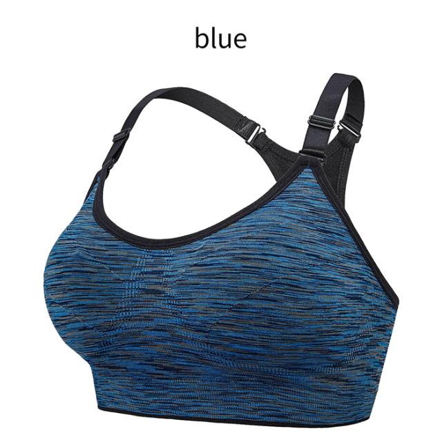 太目のストラップでバストの揺れを抑えてくれるスポーツブラ