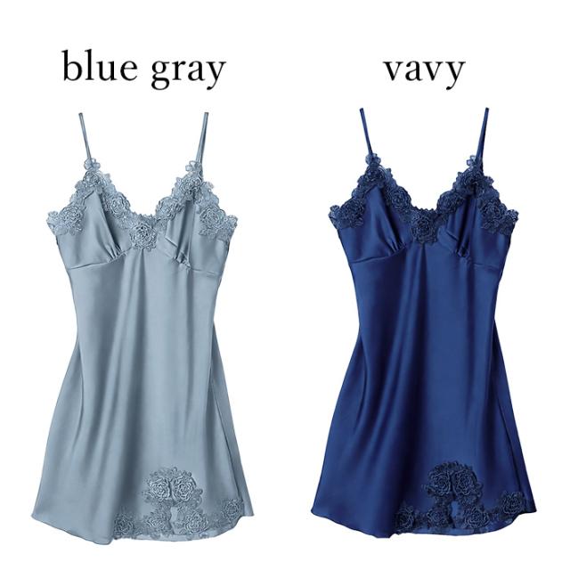 【送料無料】 エレガントなサテンスリップ