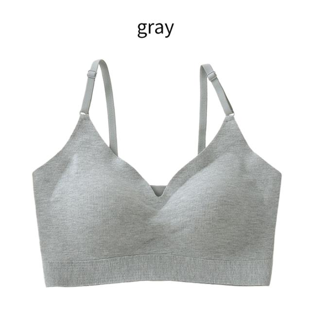 しっかりとした柔らかい生地が自慢の一体型パッド入りブラジャー