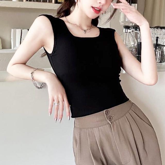 バッククロストップス