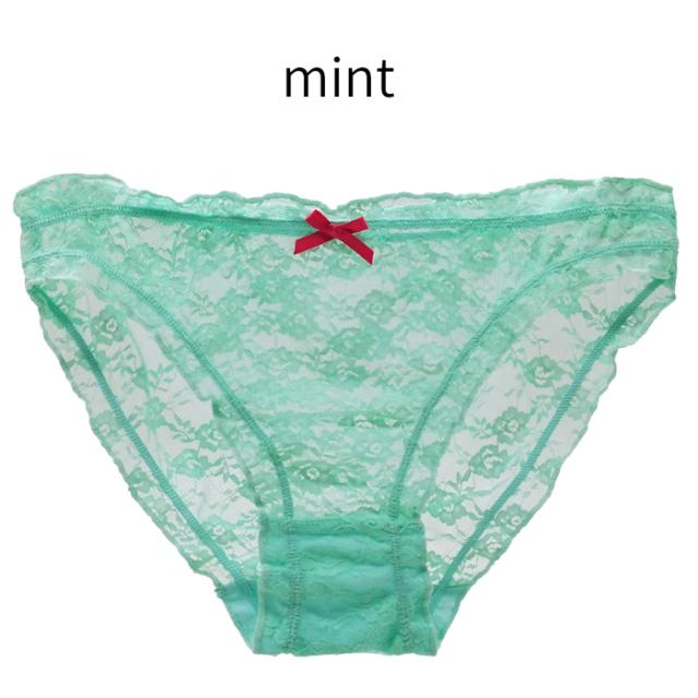 透ける花柄総レースのスタンダードショーツ