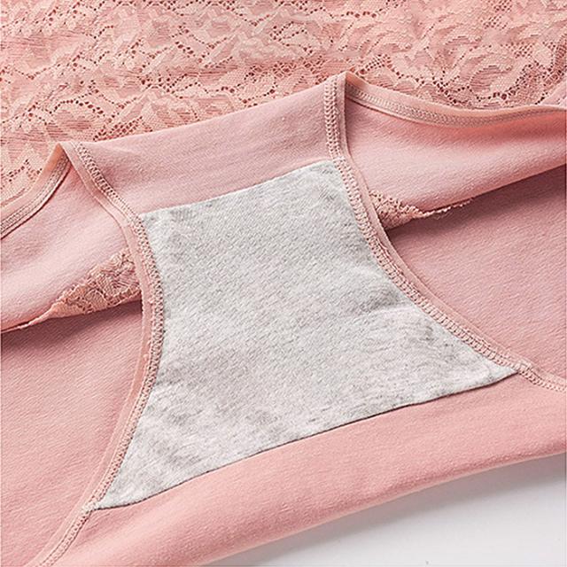 ソフトな感じにお腹を引き締めるエレガントハイウエストショーツ