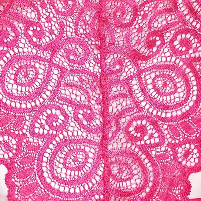 キラキラゴムとバックスタイルが美しいブラジリアンスタイル