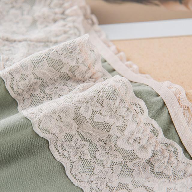 ストレッチレースとさらさら生地のレディース深ばきショーツ