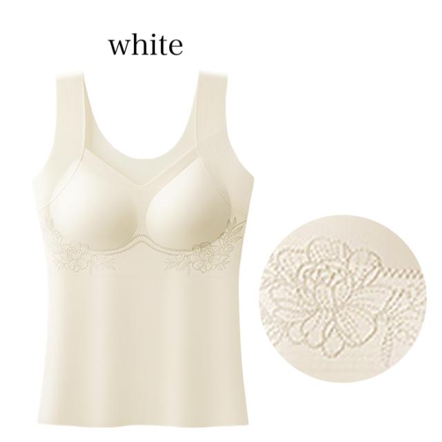 しっかり寄せて美しくキープ さらさらシームレスブラトップ