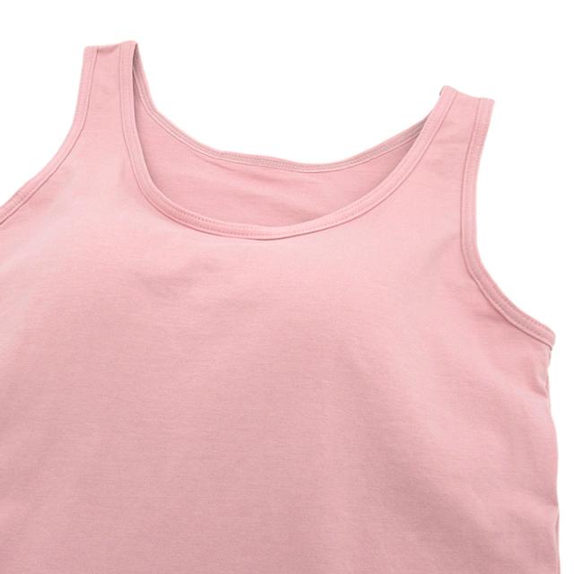着心地軽やか綿素材。頼れるカップ付きタンクトップ