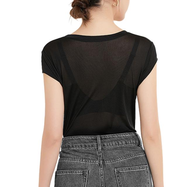 シルク100％ 肌にやさしい汗取り付きインナーシャツ