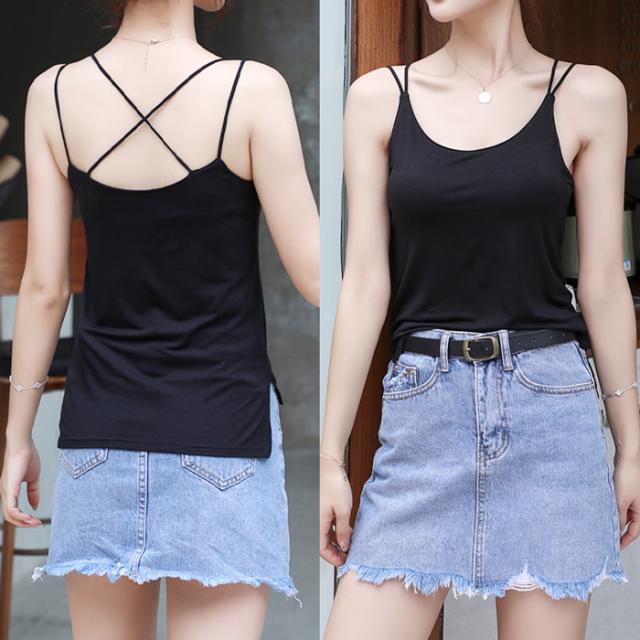 カップ付きキャミソール