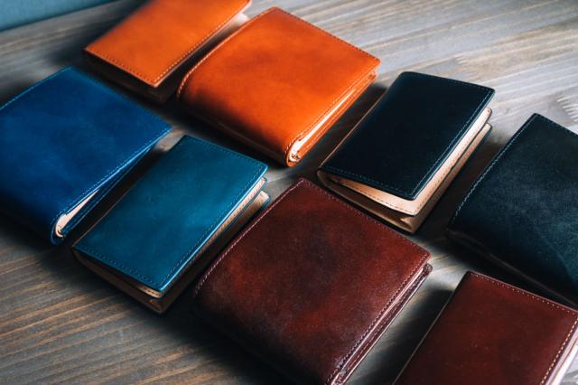 名刺ケースと財布