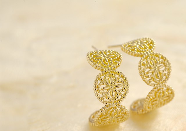 K18pierced earrings K18ピアス K18 pierced earrings flower lace