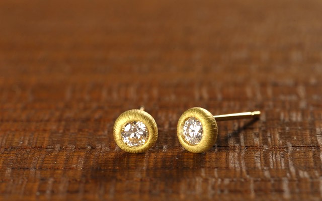 K18 birthstone pierced earrings K18 誕生石　ピアス　cocoon stad diamond