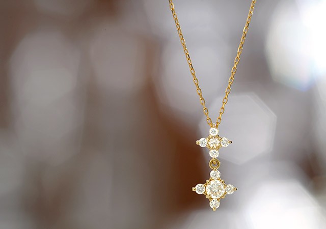 K18 diamond necklace K18 ダイヤモンド　ネックレス swing flower