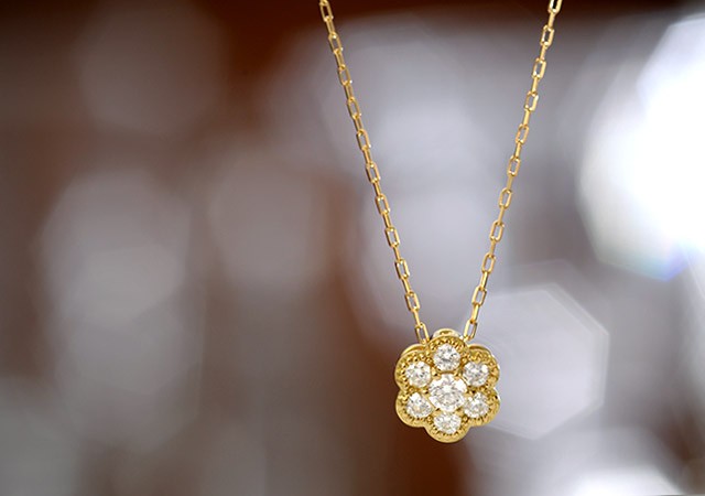 K18 diamond necklace K18 ダイヤモンド　ネックレス classical flower