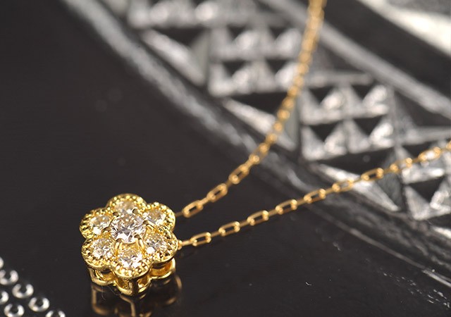 K18 diamond necklace K18 ダイヤモンド　ネックレス classical flower