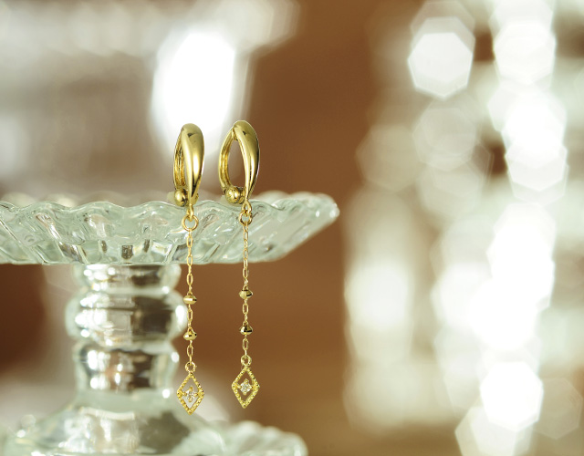 K18ダイヤモンドイヤリング follow