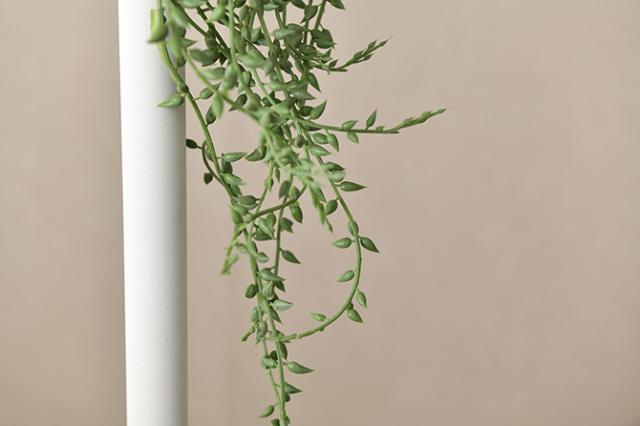 Brown. ブラウン フェイクグリーン グリーンネックレス 着生  