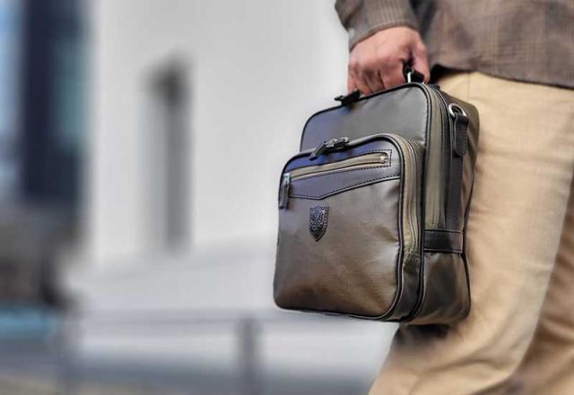 BLAZER CLUB 2wayショルダーバッグ 撥水PVCコート 日本製 斜め掛け