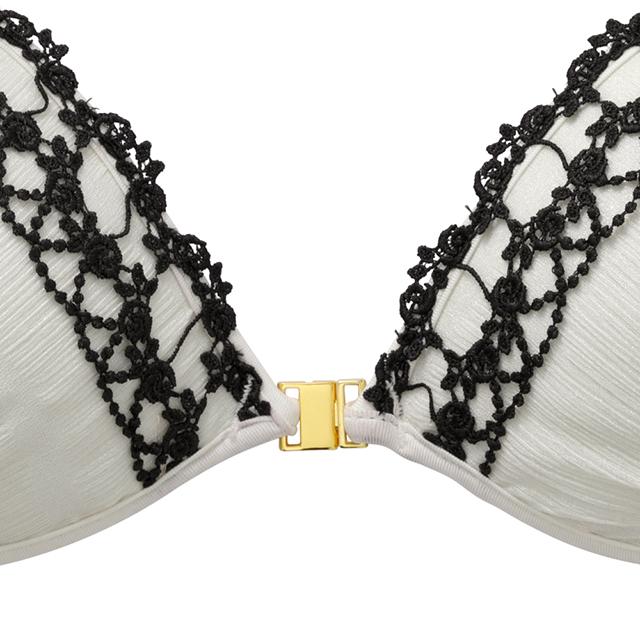 ヌーブラ・エアーライト エール