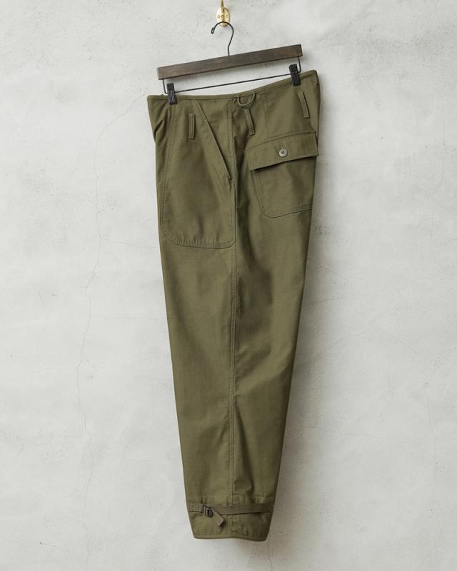 WAIPER.inc 米軍 U.S.NAVY A-2 1レイヤー デッキパンツ【WP126】【T】【Cx】｜メンズ ミリタリー 大きいサイズ 軍パン ズボン ベイカーパンツ ワイドパンツ カーキ ブランド おしゃれ