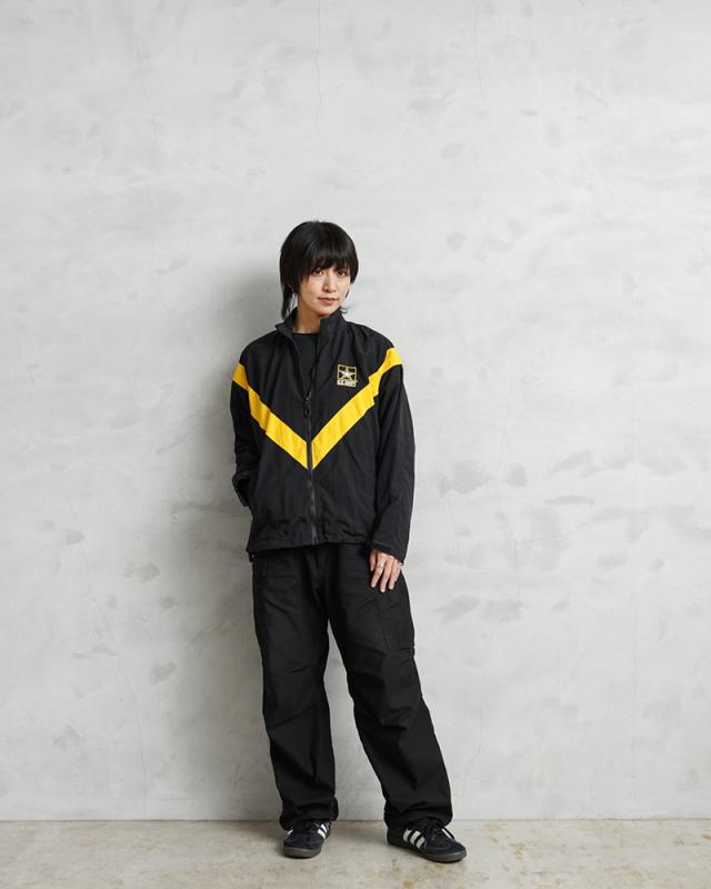 実物 USED 米軍 U.S.ARMY BLACK APFU トレーニングジャケット WOMEN’S【Cx】【I】｜レディース メンズ アウター ウィンドブレーカー ナイロン 小さいサイズ ミリタリー ストリート 古着 おしゃれ
