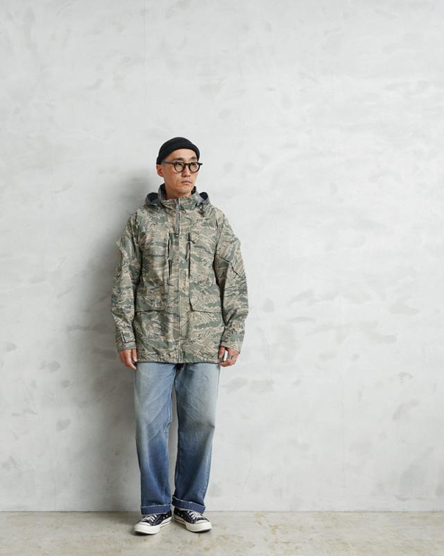 実物 新品 デッドストック 米軍 U.S.AIR FORCE APECS ABU デジタル タイガーカモ GORE-TEX パーカー / ゴアテックス【Cx】【I】