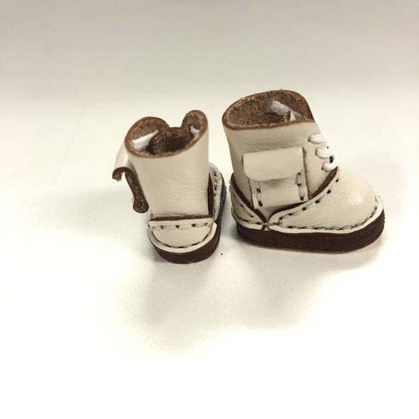 人形用 着せ替え ブーツ　紐靴 革靴