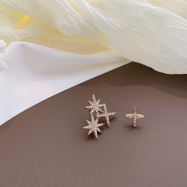 アシンメトリー スター ピアス