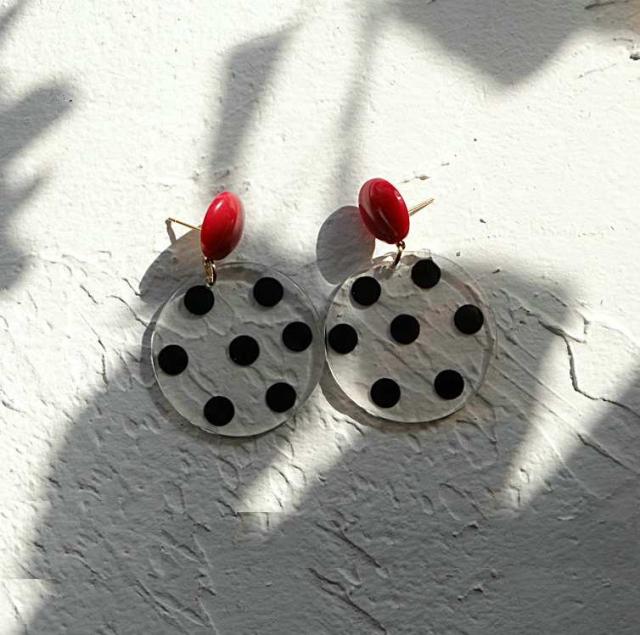 ドット プレート アクリル ピアス