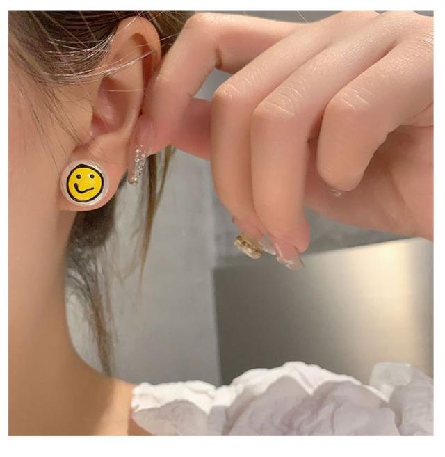 ニコちゃん ピアス 