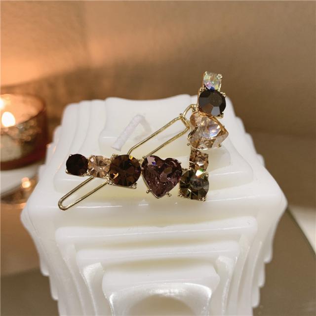 V字型 ビジューヘアクリップ