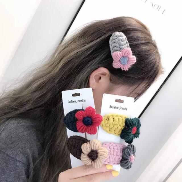 ヘアクリップ　ニット