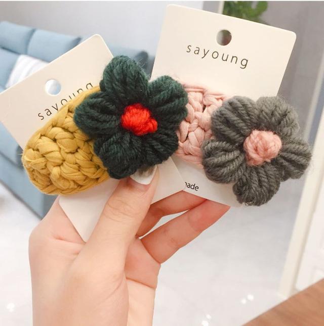 ヘアクリップ ニット