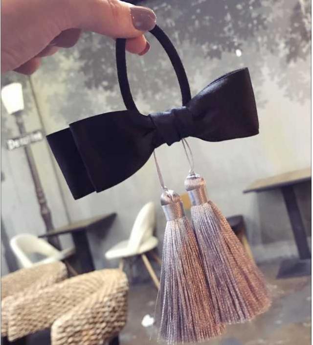 タッセル付き エレガント ヘアゴム