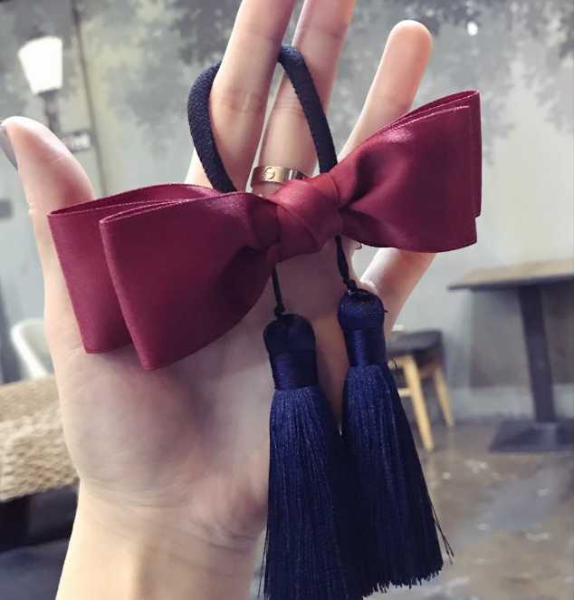 タッセル付き エレガント ヘアゴム