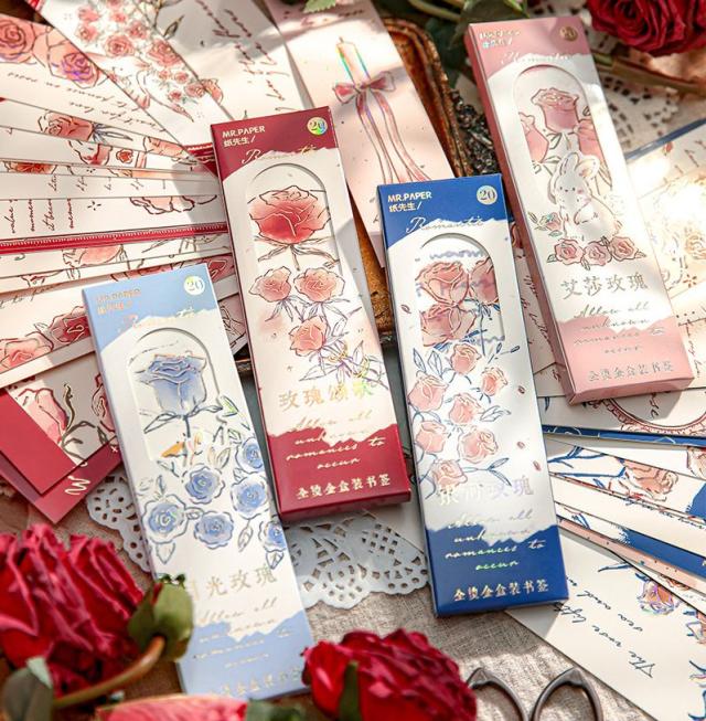 薔薇の箔押しブックマーク