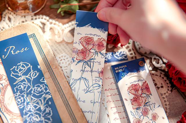 薔薇の箔押しブックマーク