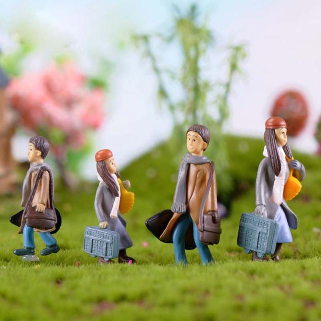 ミニチュア雑貨 旅人 人形　