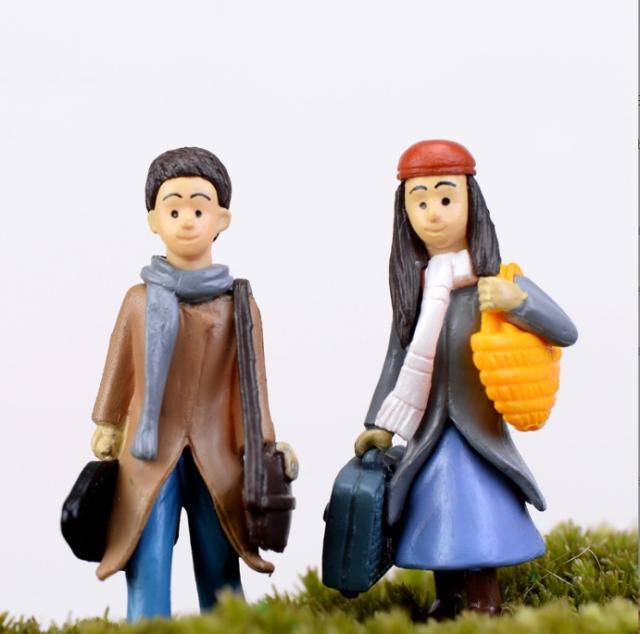 ミニチュア雑貨 旅人 人形　