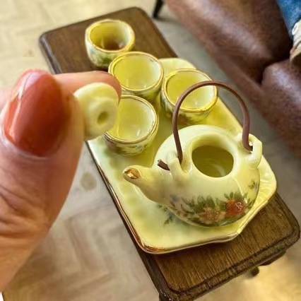 ミニチュア雑貨  陶器の湯呑セット