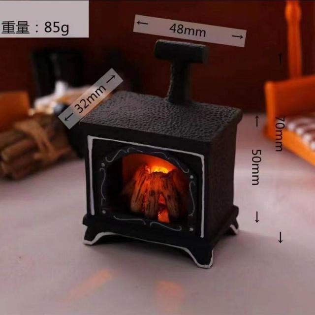 ミニチュア雑貨  光る金属製暖炉
