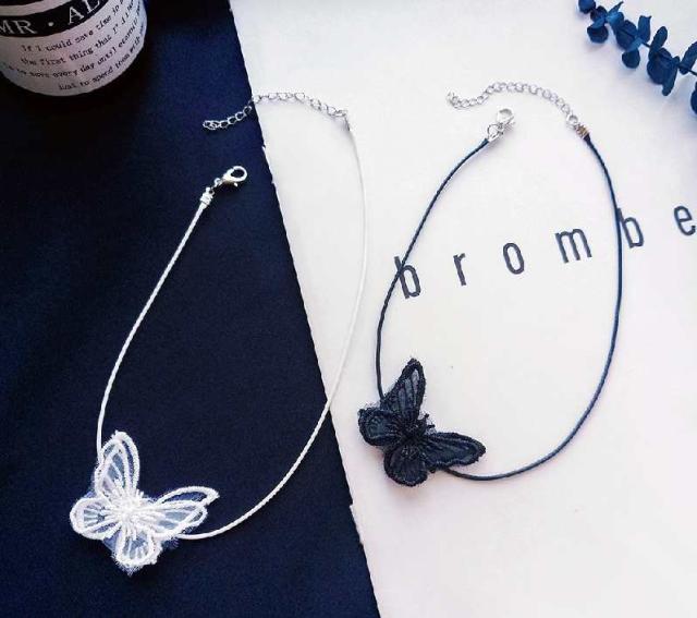 レース バタフライ チョーカー