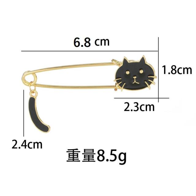 揺れるしっぽがかわいいネコのブローチピン