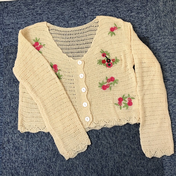 ショート丈長袖カーディガン