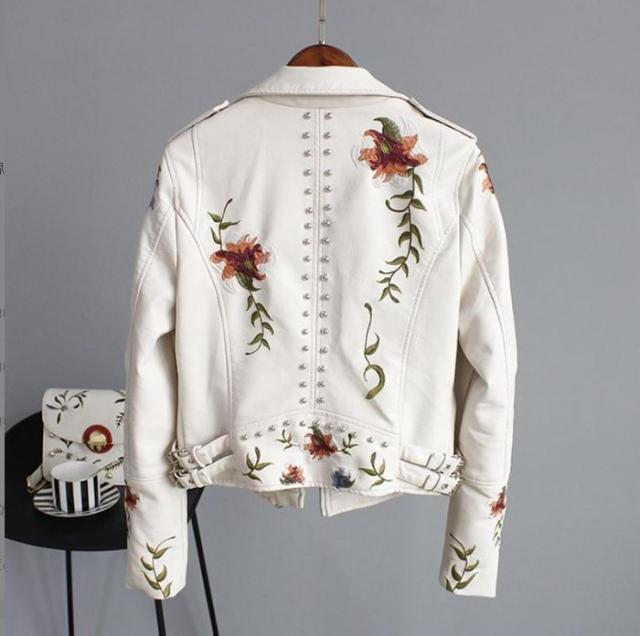 個性的　刺繍ライダースジャケット　レディースL　白　ホワイト パンク フェイクレザー ホワイト ジャケット ライダース